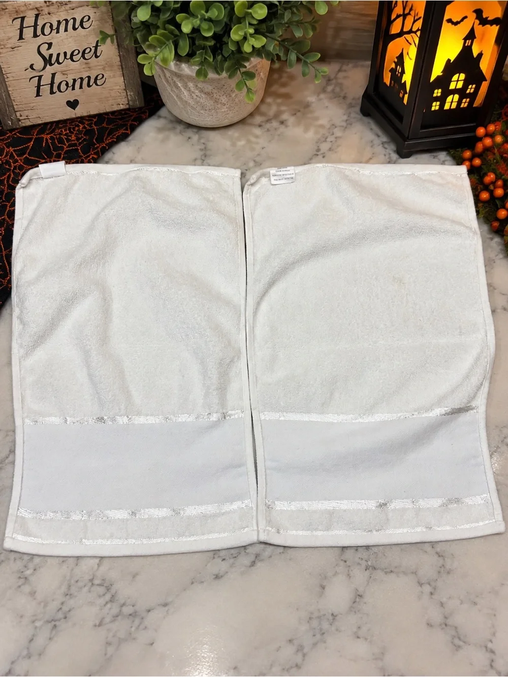 Halloween Hand Towels Set 2 Cat Pumpkin Spider Bats RIP Graveyard Decor 10x16